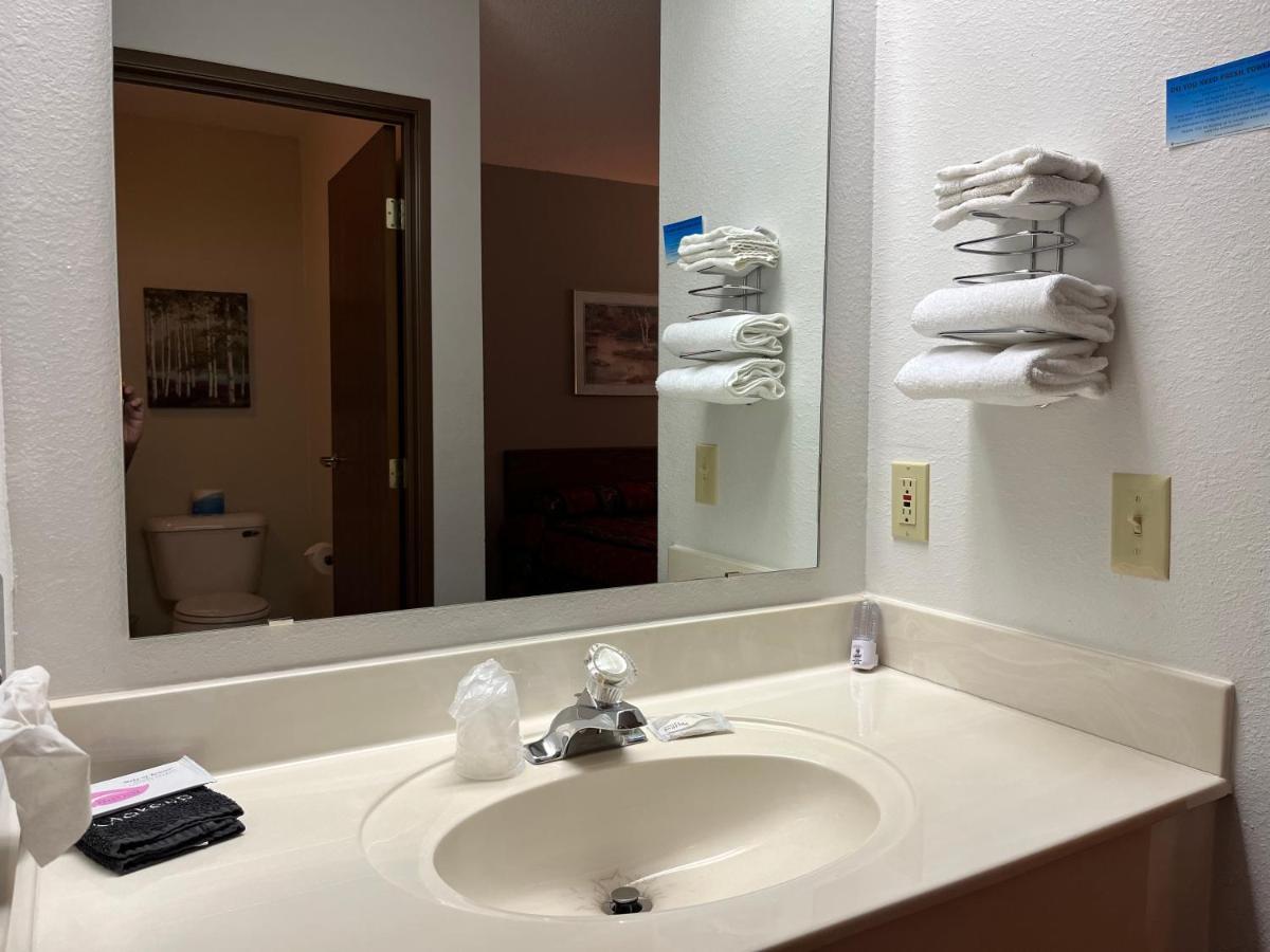 Boulder Bear Motor Lodge Boulder Junction Dış mekan fotoğraf
