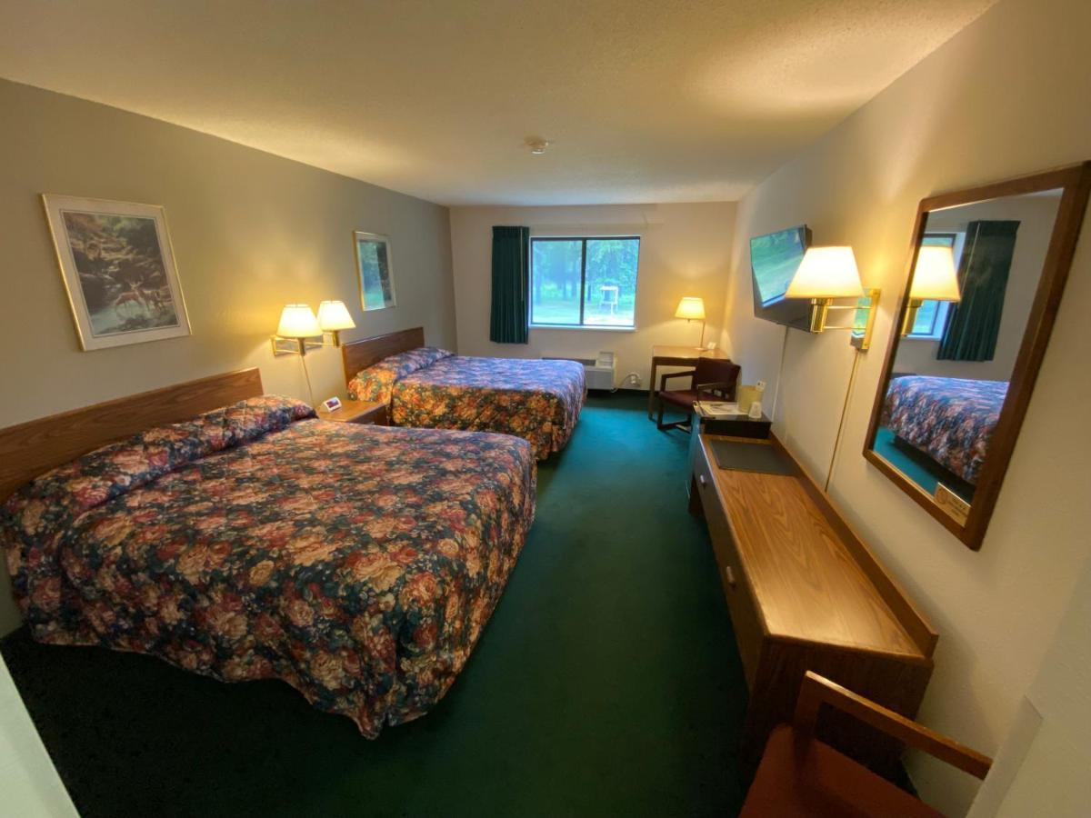 Boulder Bear Motor Lodge Boulder Junction Dış mekan fotoğraf