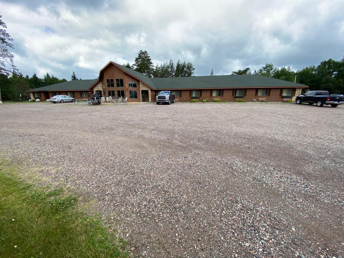Boulder Bear Motor Lodge Boulder Junction Dış mekan fotoğraf