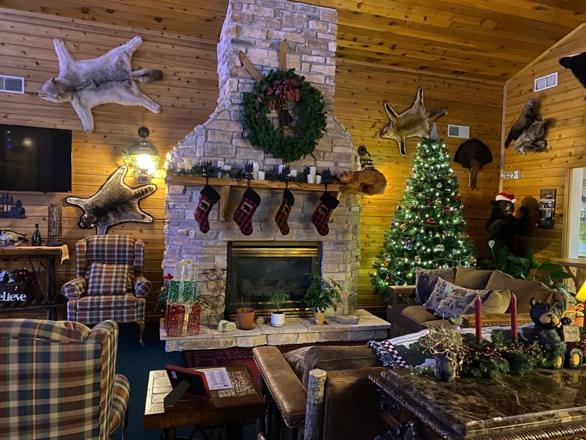 Boulder Bear Motor Lodge Boulder Junction Dış mekan fotoğraf
